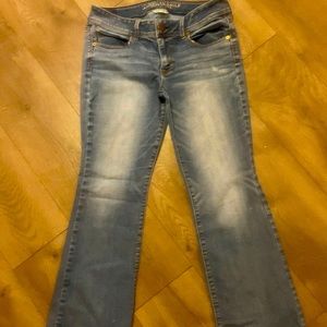 American Eagle women’s jeans
